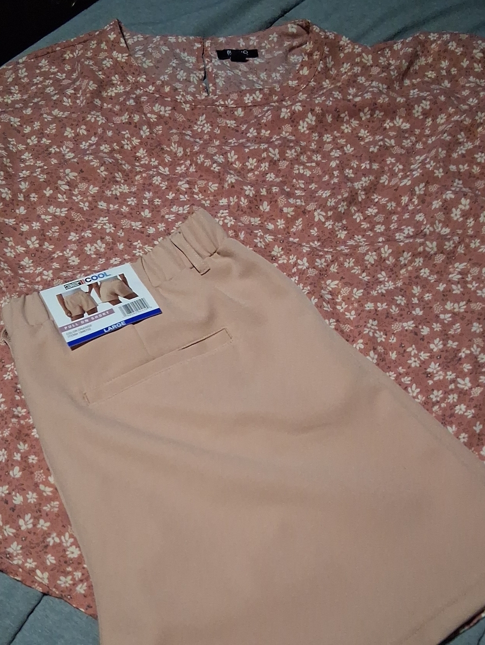 NEW Buffalo David Bitton Blush pink In Trouser Short With Matching Floral Blouse